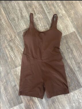 Sleeveless Brown Scoop-Neck Short Jumpsuit